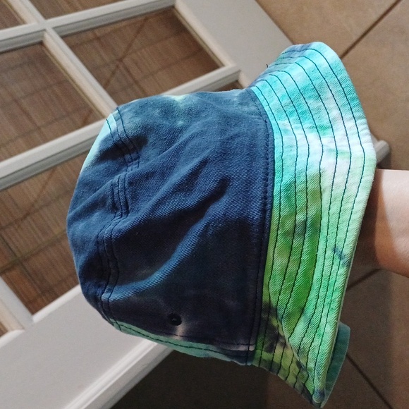 Hooters tie dye canvas bucket hat OS - Picture 6 of 12